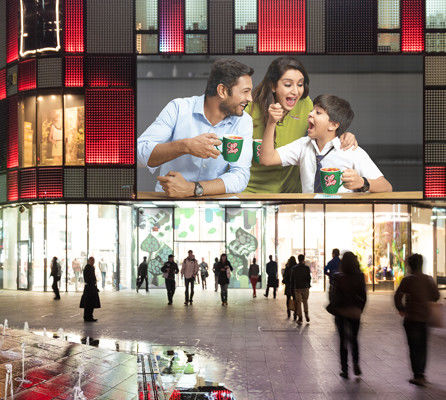Рекламировать афишу P4 киоска дисплея привел видео- Signage цифров для торгового центра